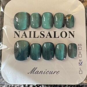 Emerald Fade Nail Set‎ – Pre-Designed Press-On Chic